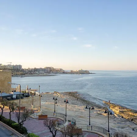 Seafront In - Perfect For Relaxation By 360 Estates Sliema