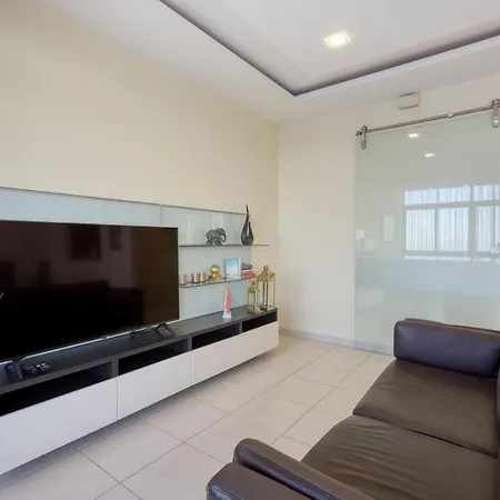 Apartamento Seafront In - Perfect For Relaxation By 360 Estates