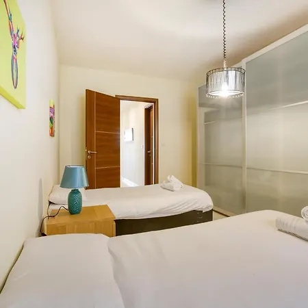 Seafront In - Perfect For Relaxation By 360 Estates Apartamento Sliema