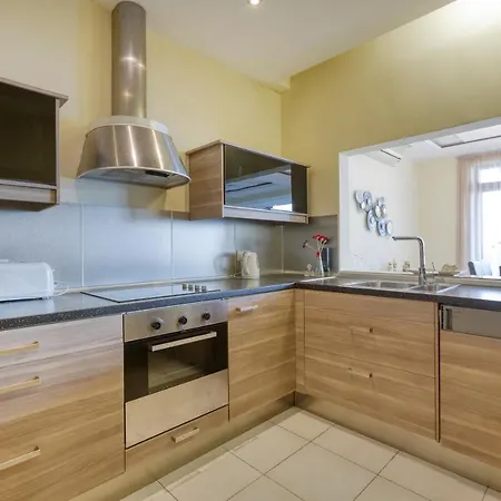 Apartament Seafront In - Perfect For Relaxation By 360 Estates *